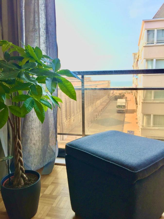 Rustig Appartement Met Zeezicht Dicht Bij Het Centrum Oostende Eksteriør billede