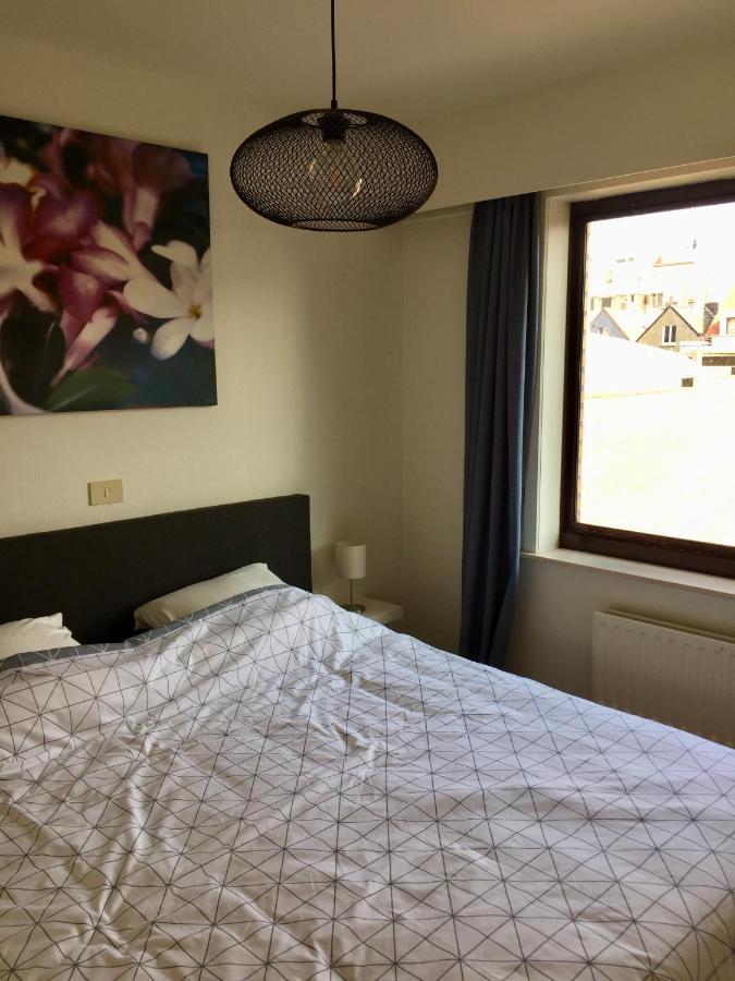 Rustig Appartement Met Zeezicht Dicht Bij Het Centrum Oostende Eksteriør billede